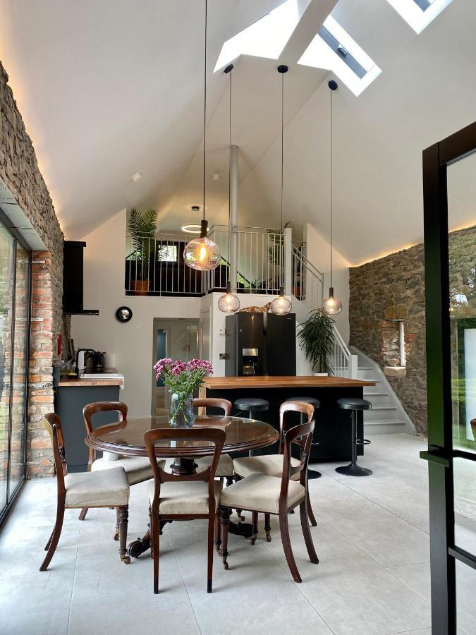 The Old Bushmills Barn Villa Exterior photo